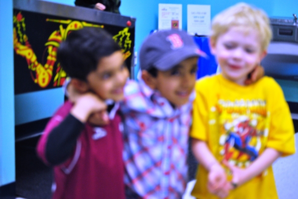 Arnav, Aahan, Cole (04-10-2010 15:28)