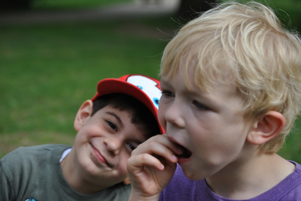 Larry, Cole (04-21-2010 14:40)