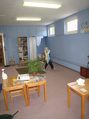 Cole at the Montessori school (06-09-2010 09:24)