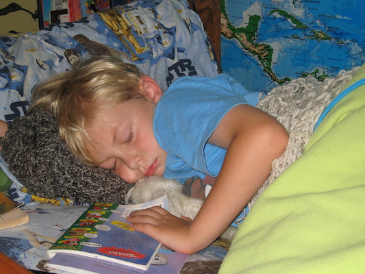 Tim sleeping (06-16-2010 20:34)