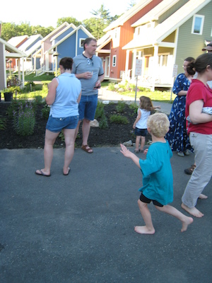 Cole at Midsommar (06-19-2010 17:36)