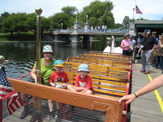 Xine, Cole and Tim on the Swan Boats (06-22-2010 11:31)