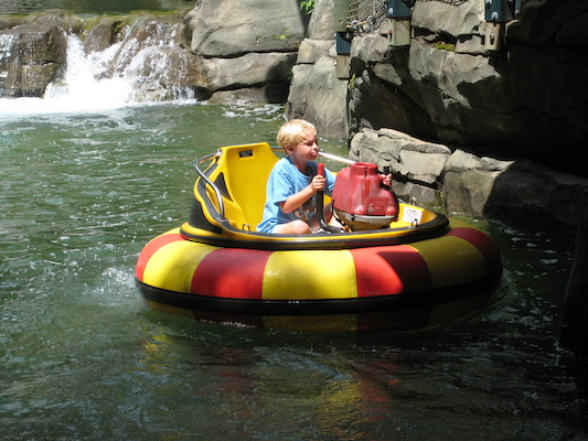 Tim in the bumper boats (07-15-2010 11:21)