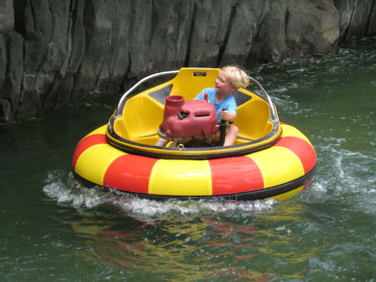Tim in the bumper boats (07-15-2010 11:27)