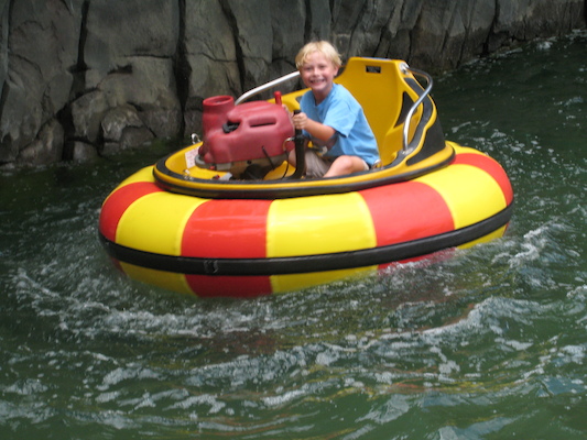 Tim in the bumper boats (07-15-2010 11:27)