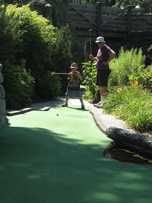 Tim, Ben and Cole mini-golfing (07-18-2010 09:18)
