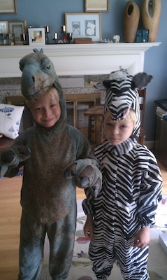 Dino Tim and Zebra Cole (08-05-2010 08:42)