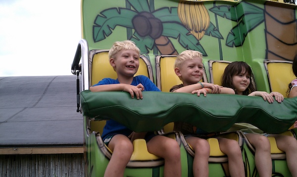 Tim and Cole bouncing (08-15-2010 14:22)