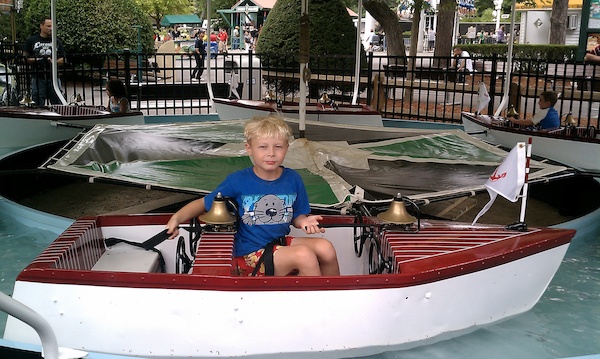 Tim on the boat (08-15-2010 16:54)
