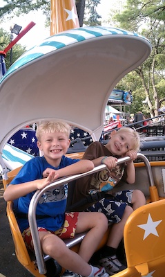 Tim and Cole on a helicopter (08-15-2010 17:47)