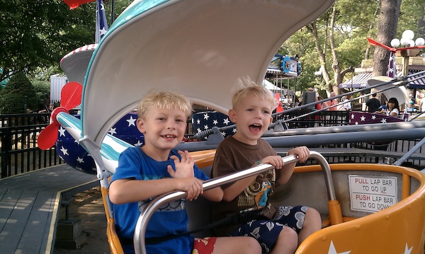 Tim and Cole on a helicopter (08-15-2010 17:47)