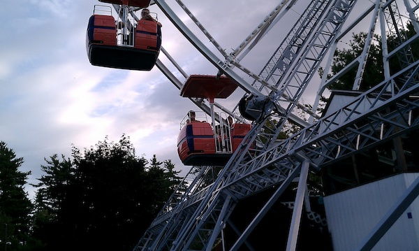 Cole and Ben on the ferris wheel (08-15-2010 18:15)
