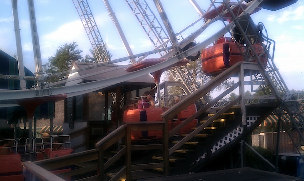 Cole and Ben on the ferris wheel (08-15-2010 18:23)