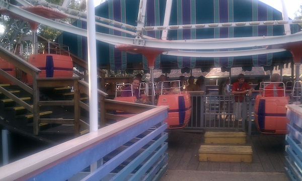 Cole and Ben on the ferris wheel (08-15-2010 18:24)