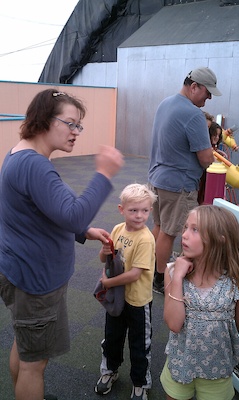 Xine, Cole and Linnea (08-21-2010 12:09)