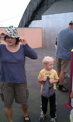 Xine and Cole (08-21-2010 12:09)