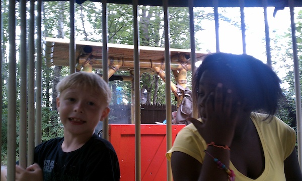 Tim and Yazzi in a cage (08-21-2010 13:14)