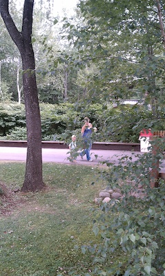 Solomon and Annika (08-21-2010 14:44)