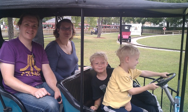 Ben, Xine, Cole and Tim driving (08-21-2010 15:51)