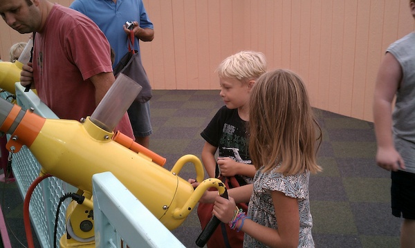 Tim and Linnea with the pneumatic cannon (08-21-2010 12:08)