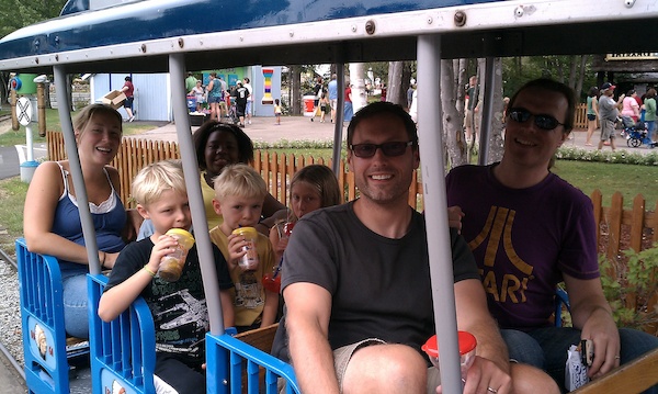 Annika, Solomon, Yazzi, Tim, Cole, Linnea, Harrison and Ben on a train (08-21-2010 14:58)