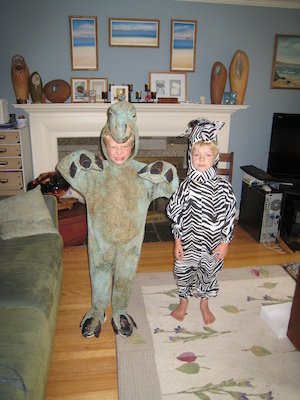 Tim and Cole as Dino and Zebra (08-05-2010 07:40)