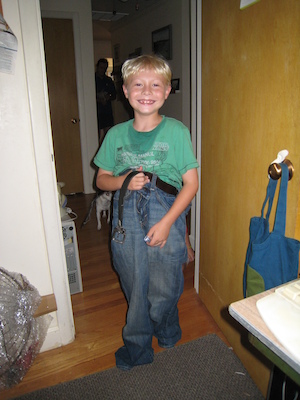 Tim wearing Ben's pants (08-29-2010 14:08)