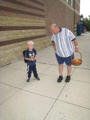 Cole ready for school with Poppy (09-07-2010 08:12)