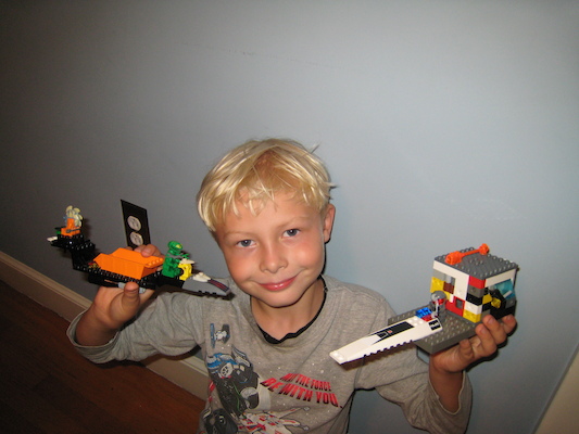 Tim and his Space Police ships (09-11-2010 17:32)