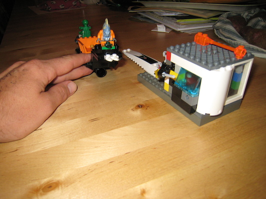 Tim's Space Police ships (09-11-2010 17:33)