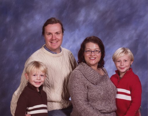 Cole, Ben, Xine, Tim (12-02-2010 06:58)