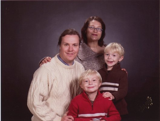 Ben, Xine, Tim, Cole (12-02-2010 20:12)