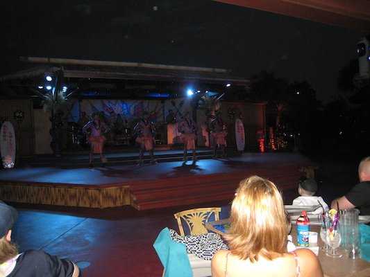 Dancers at the luau (02-26-2011 18:43)