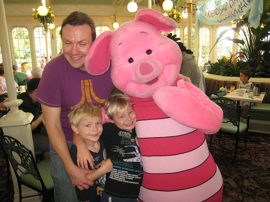 Ben, Cole, Tim and Piglet (02-27-2011 09:05)