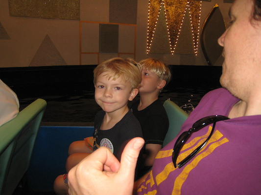 Cole, Tim and Ben on "It's a Small World" (02-27-2011 09:43)