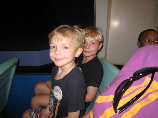 Cole, Tim and Ben on "It's a Small World" (02-27-2011 09:43)