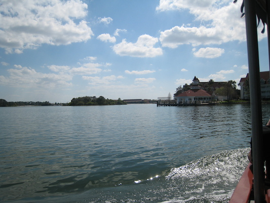 On the ferry from the MK to Polynesian (02-27-2011 13:01)