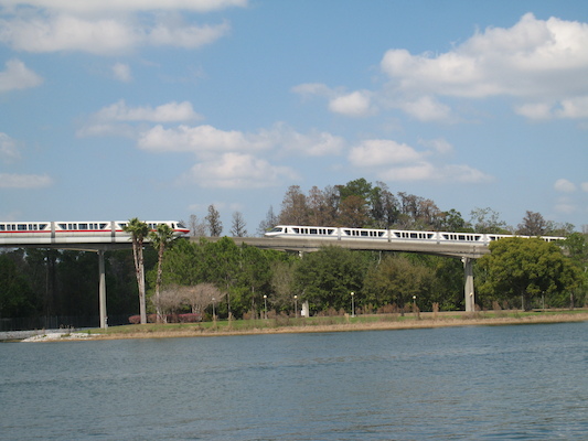 On the ferry from the MK to Polynesian (02-27-2011 13:03)