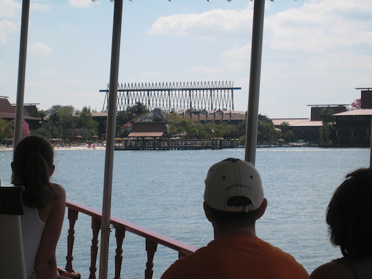 On the ferry from the MK to Polynesian (02-27-2011 13:06)