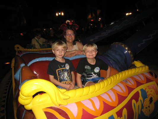 Cole, Xine and Tim on the magic carpet (02-27-2011 19:20)