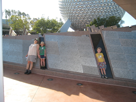 Xine, Tim and Cole at Epcot (02-28-2011 09:08)