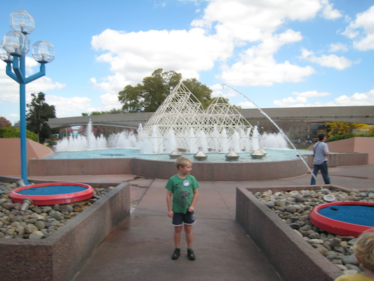 Fountains leaping over Tim (02-28-2011 12:10)