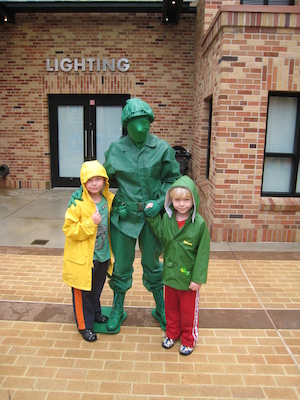 Tim, Army Guy and Cole (03-01-2011 10:34)