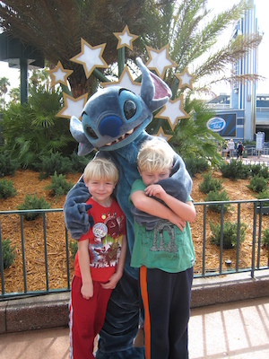Cole, Stitch and Tim (03-01-2011 11:06)