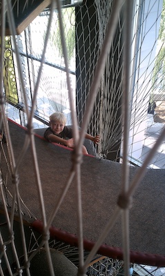 Tim climbing at the Children's Museum (08-31-2010 12:32)