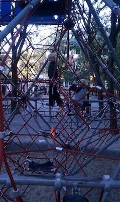 Tim and Cole climbing in Cambridge (10-09-2010 17:03)