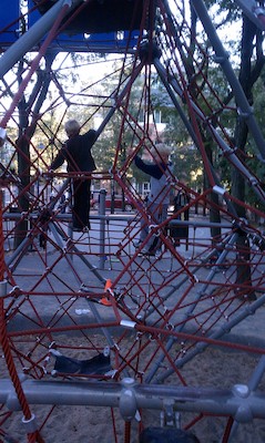Tim and Cole climbing in Cambridge (10-09-2010 17:04)