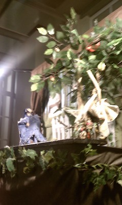 Tim and Cole watching puppets at the Athenaeum (10-16-2010 12:04)