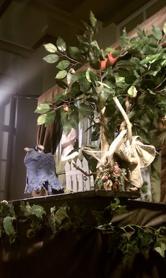 Tim and Cole watching puppets at the Athenaeum (10-16-2010 12:04)