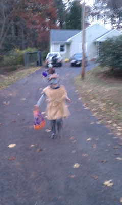 Yoda Cole and Ewok Tim (10-31-2010 17:37)